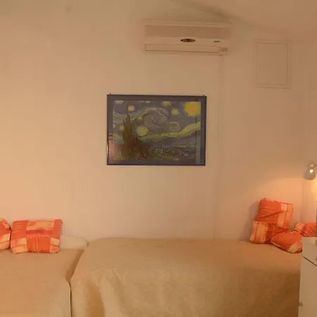 Nedeljka * טרוגיר
